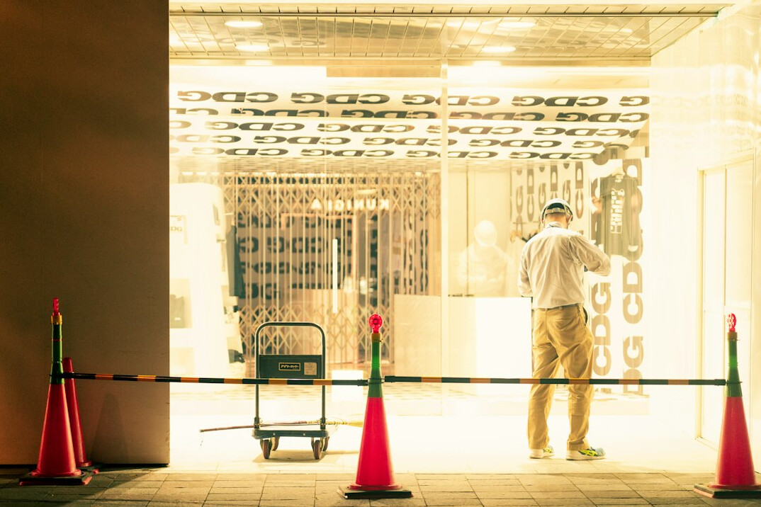 security guard catching shoplifter
